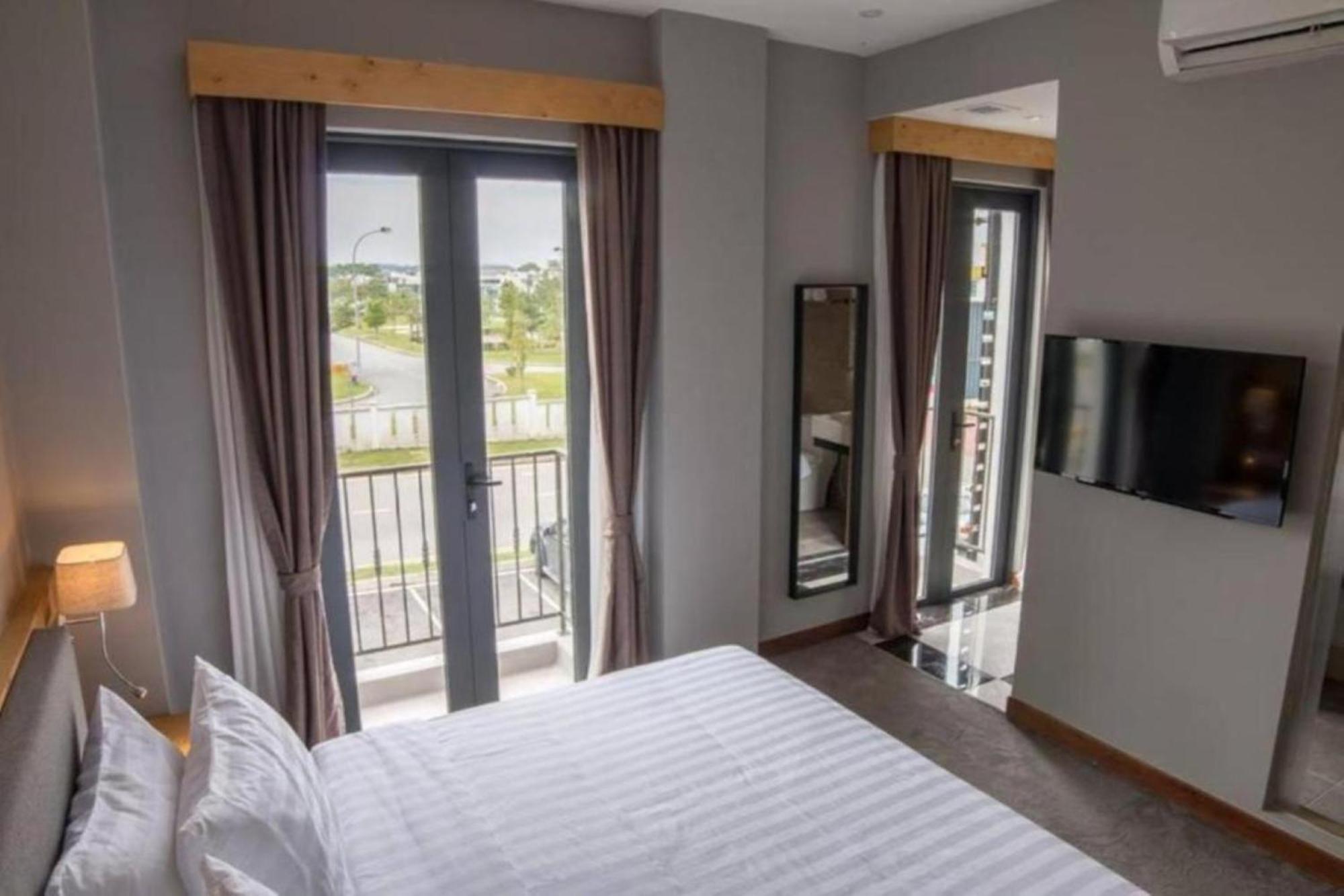 เรดไพน์ บูทิก โฮเต็ล Hotel สกูได ภายนอก รูปภาพ